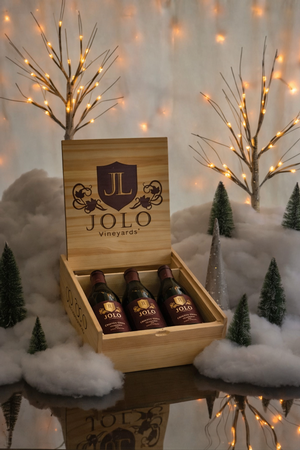 Gift Box- Crimson Creek Vertical